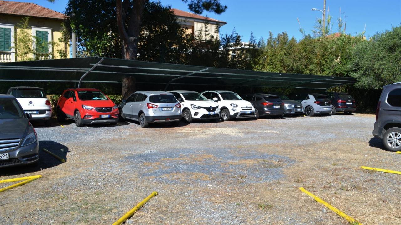 Hotel La Baia Diano Marina Exterior photo
